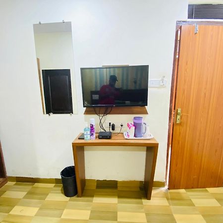 Airport Inn Residency Bombaim Exterior foto
