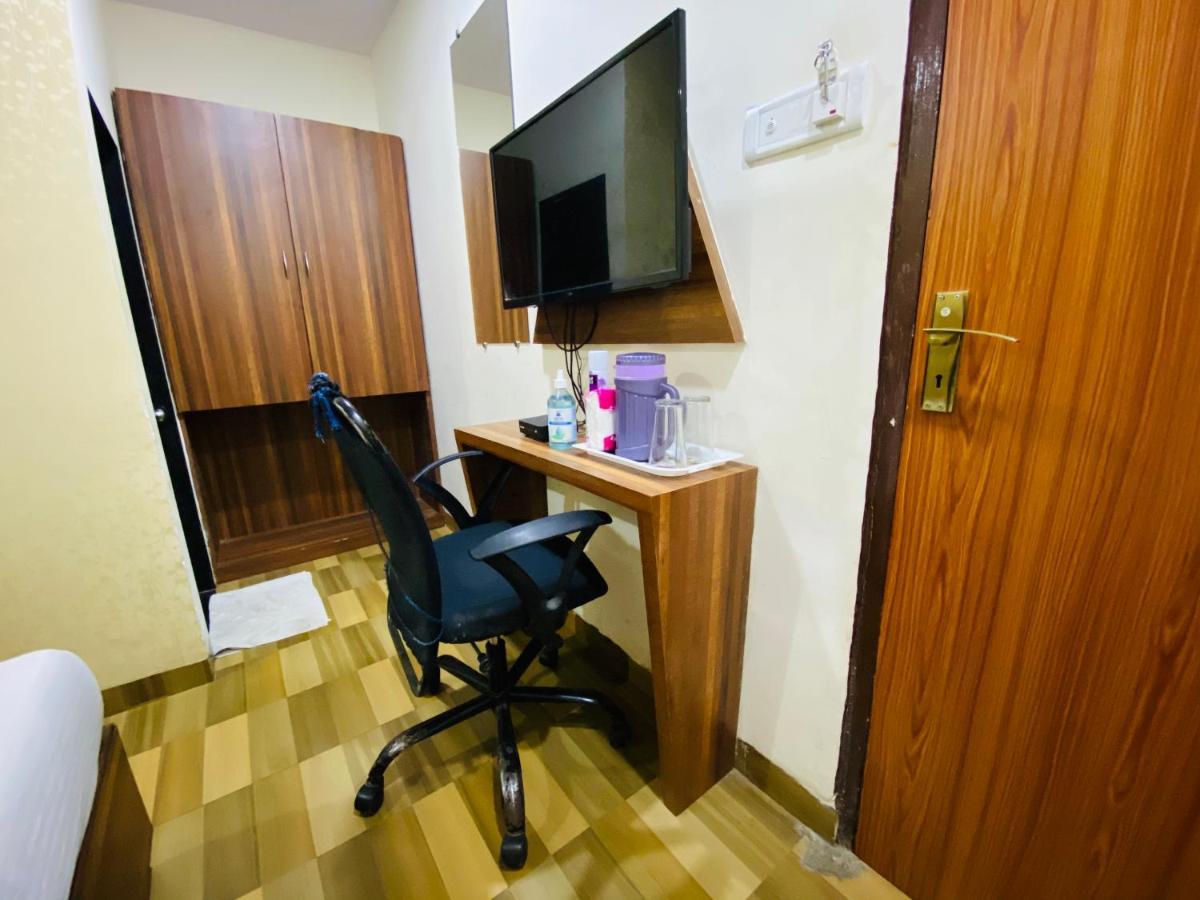 Airport Inn Residency Bombaim Exterior foto
