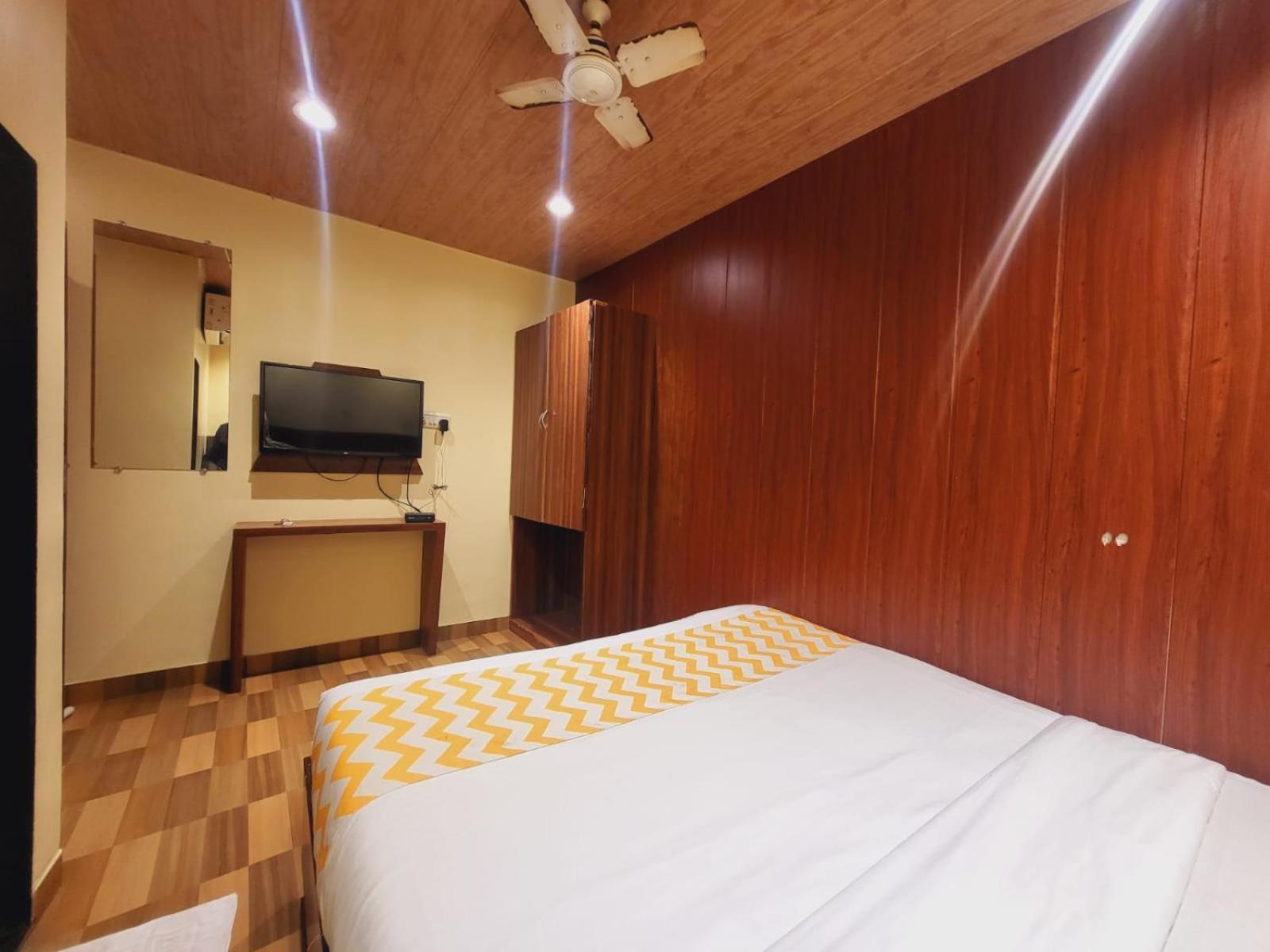 Airport Inn Residency Bombaim Exterior foto
