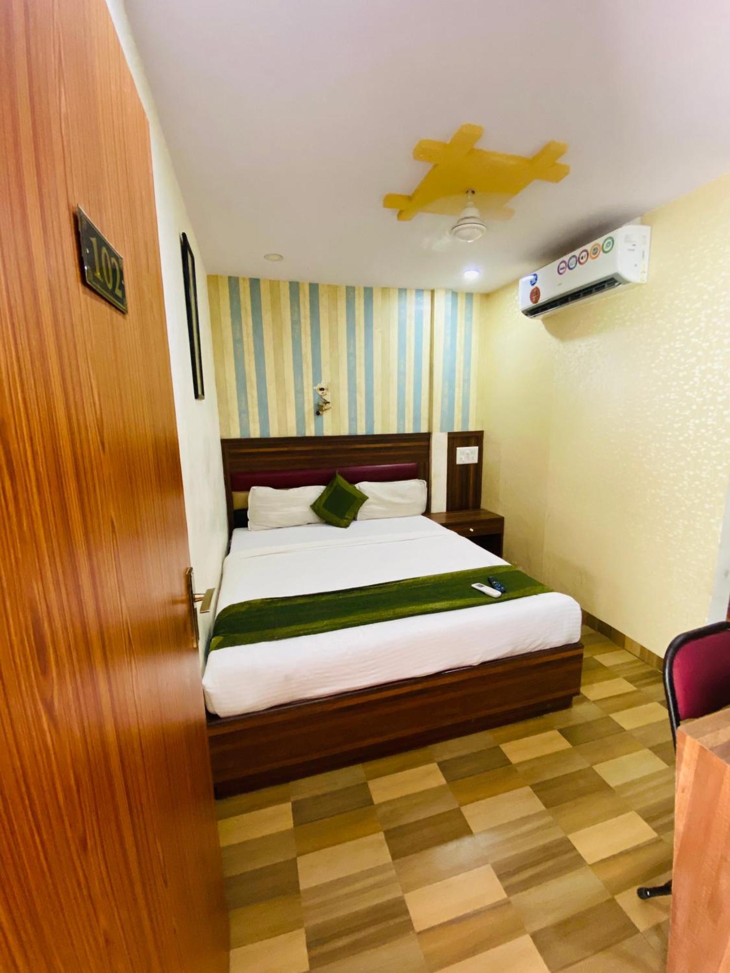 Airport Inn Residency Bombaim Exterior foto