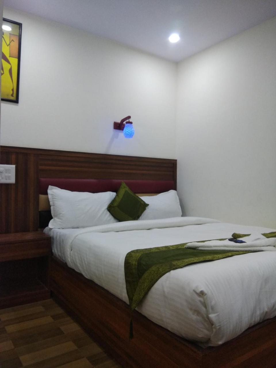 Airport Inn Residency Bombaim Exterior foto