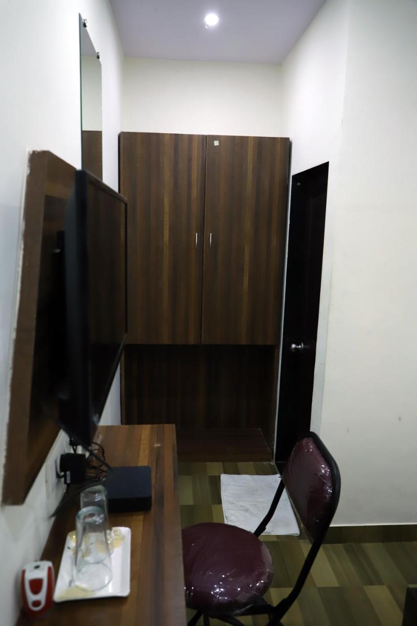 Airport Inn Residency Bombaim Exterior foto
